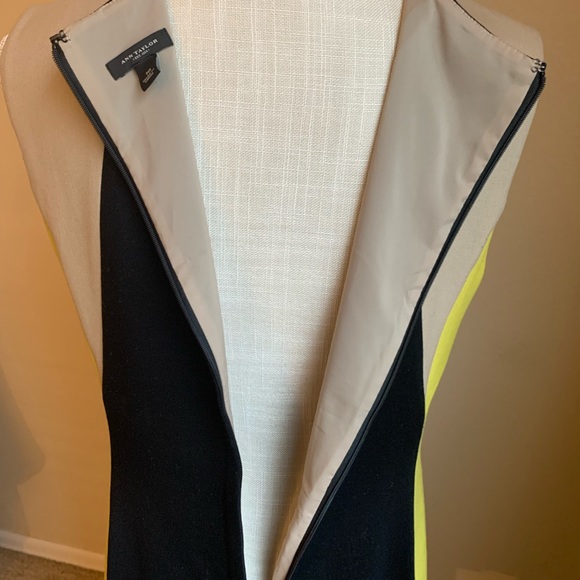 Ann Taylor dress size 10 sleeveless lined dress. - Picture 4 of 6